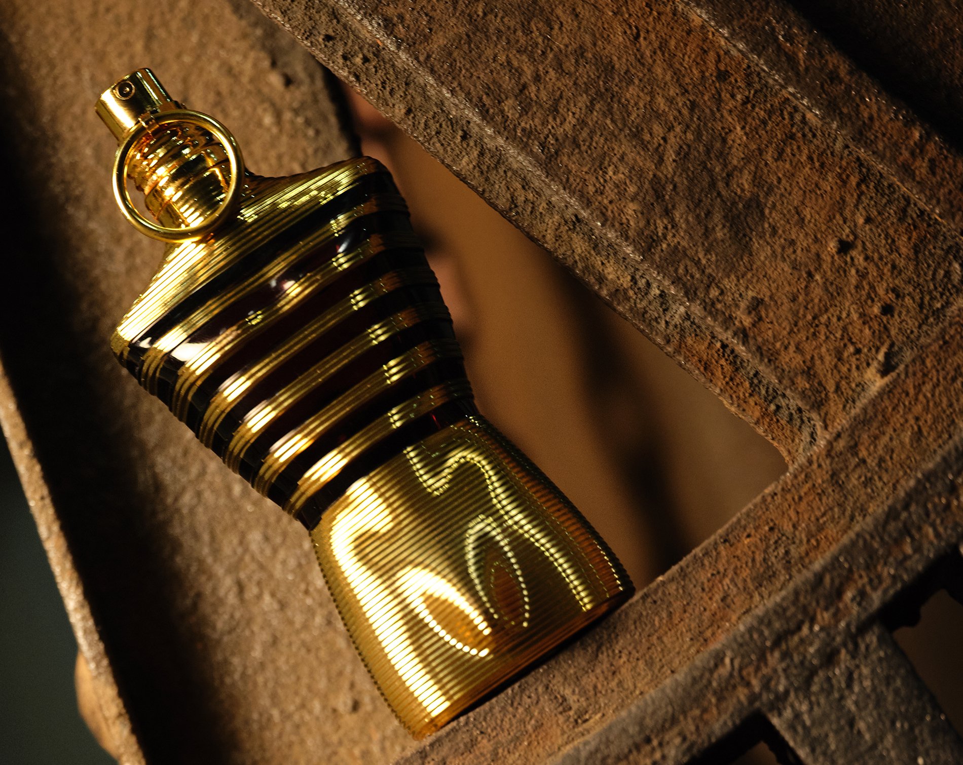 flacon-parfum-design-jean-paul-Gaultier